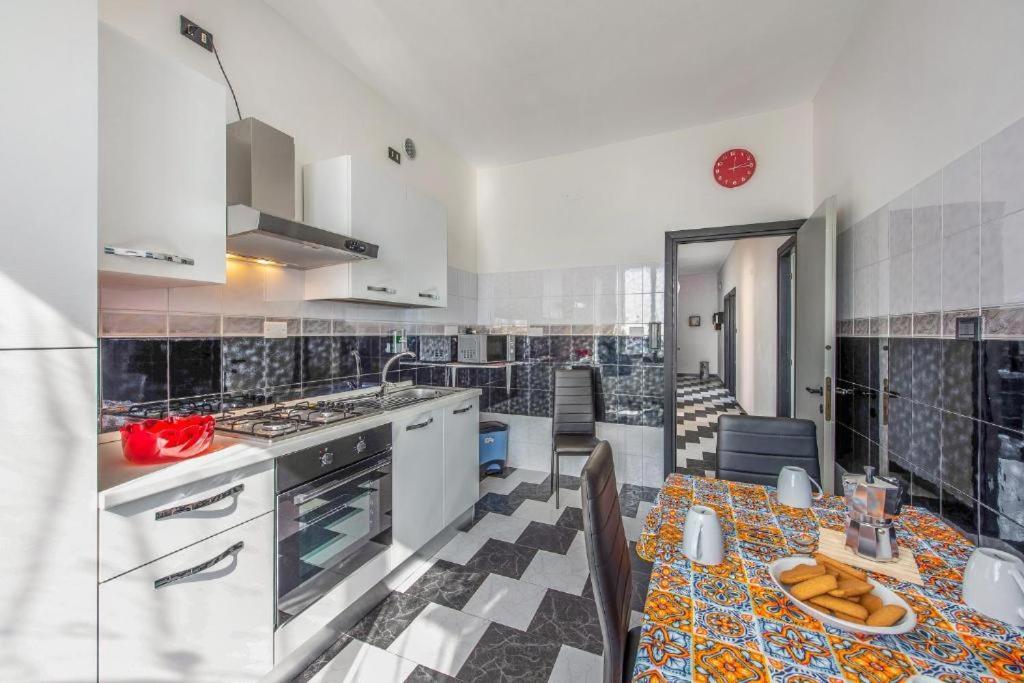 Casa Vacanza Laura Genoa Ngoại thất bức ảnh